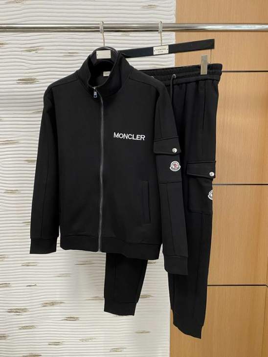 Picture of Moncler Sweater Suits _SKUMonclerM-3XLkdtr33241439